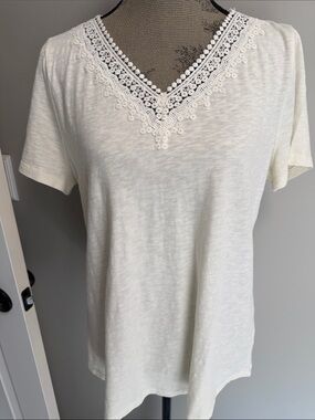 Talbots 100% Cotton Cream Colored Short Sleeve V-Neck Top w Lace Trim Sz Large